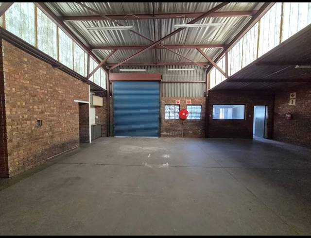 147M² WAREHOUSE TO LET IN WADEVILLE